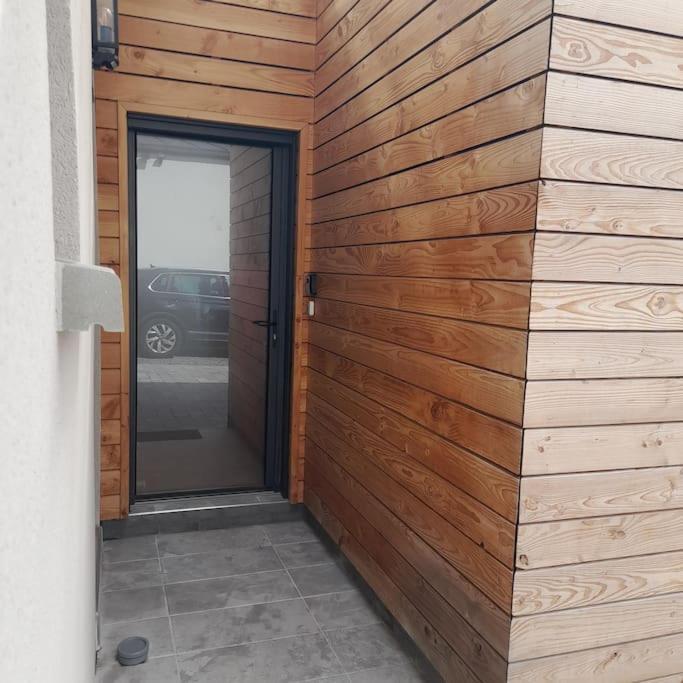 Ferienwohnung Joli Studio Avec Stationnement Gratuit Dans La Rue Le Mans Exterior foto
